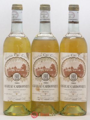 Château Carbonnieux Cru Classé de Graves  1980 - Lot of 3 Bottles