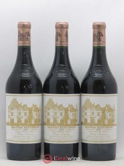 Château Haut Brion 1er Grand Cru Classé  2002 - Lot of 3 Bottles