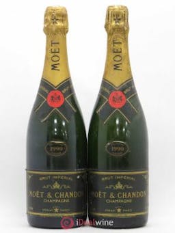 Grand Vintage Moët & Chandon  1990 - Lot of 2 Bottles