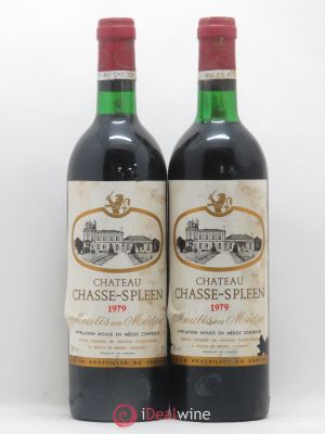 Château Chasse Spleen  1979 - Lot de 2 Bouteilles