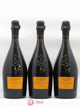 La Grande Dame Veuve Clicquot Ponsardin  1998 - Lot of 3 Bottles