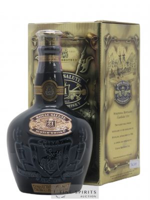 Chivas 21 years Of. Sapphire Flagon Royal Salute (no reserve)  - Lot of 1 Bottle