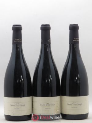 Clos de Vougeot Grand Cru Amiot-Servelle (Domaine)  2001 - Lot of 3 Bottles