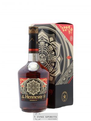 Hennessy Of. Very Special Shepard Fairey - One of 135000 Limited Edition   - Lot of 1 Bottle