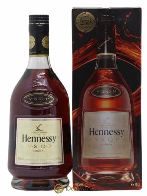 Hennessy Of. V.S.O.P. Celebrate 250 years  ---- - Lot de 1 Bouteille