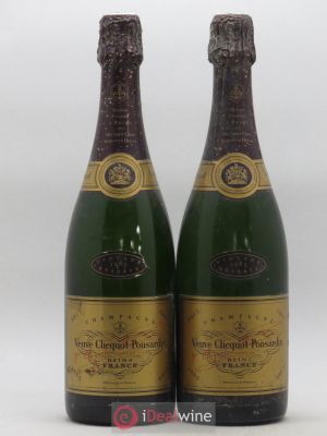 Vintage Réserve Veuve Clicquot Ponsardin  1985 - Lot de 2 Bouteilles
