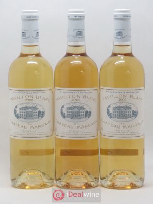 Pavillon Blanc du Château Margaux  2005 - Lot of 3 Bottles