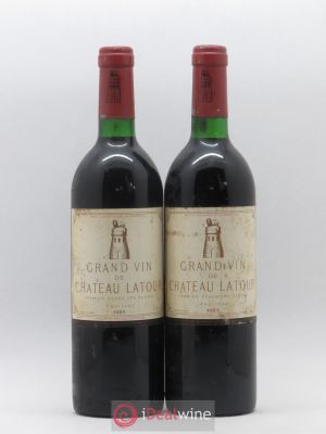 Château Latour 1er Grand Cru Classé  1983 - Lot of 2 Bottles