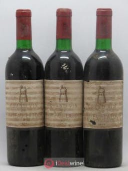Château Latour 1er Grand Cru Classé  1974 - Lot of 3 Bottles