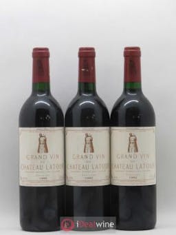 Château Latour 1er Grand Cru Classé  1992 - Lot of 3 Bottles