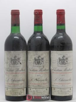 Château Montrose 2ème Grand Cru Classé  1975 - Lot of 3 Bottles