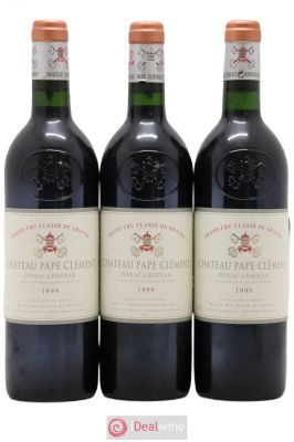 Château Pape Clément Cru Classé de Graves  1999 - Lot of 3 Bottles