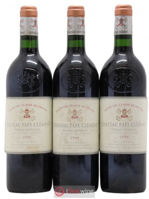 Château Pape Clément Cru Classé de Graves  1999 - Lot of 3 Bottles