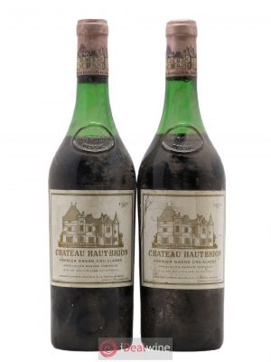 Château Haut Brion 1er Grand Cru Classé  1971 - Lot of 2 Bottles