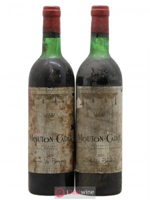 Château Mouton Cadet  1975 - Lot of 2 Bottles