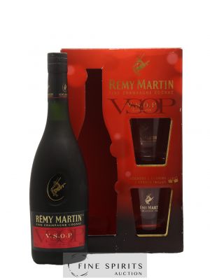 Rémy Martin Of. V.S.O.P. Coffret with 2 glasses   - Lot of 1 Bottle