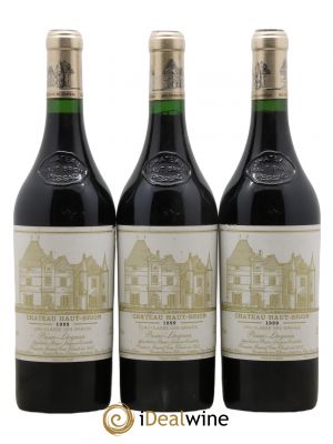 Château Haut Brion 1er Grand Cru Classé  1999 - Lot of 3 Bottles