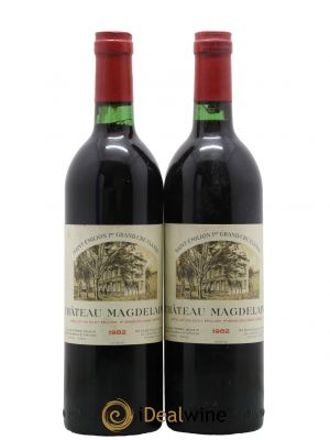 Château Magdelaine 1982 - Lot de 2 Bottles