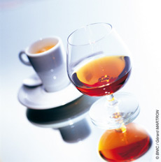 Un cognac et un café