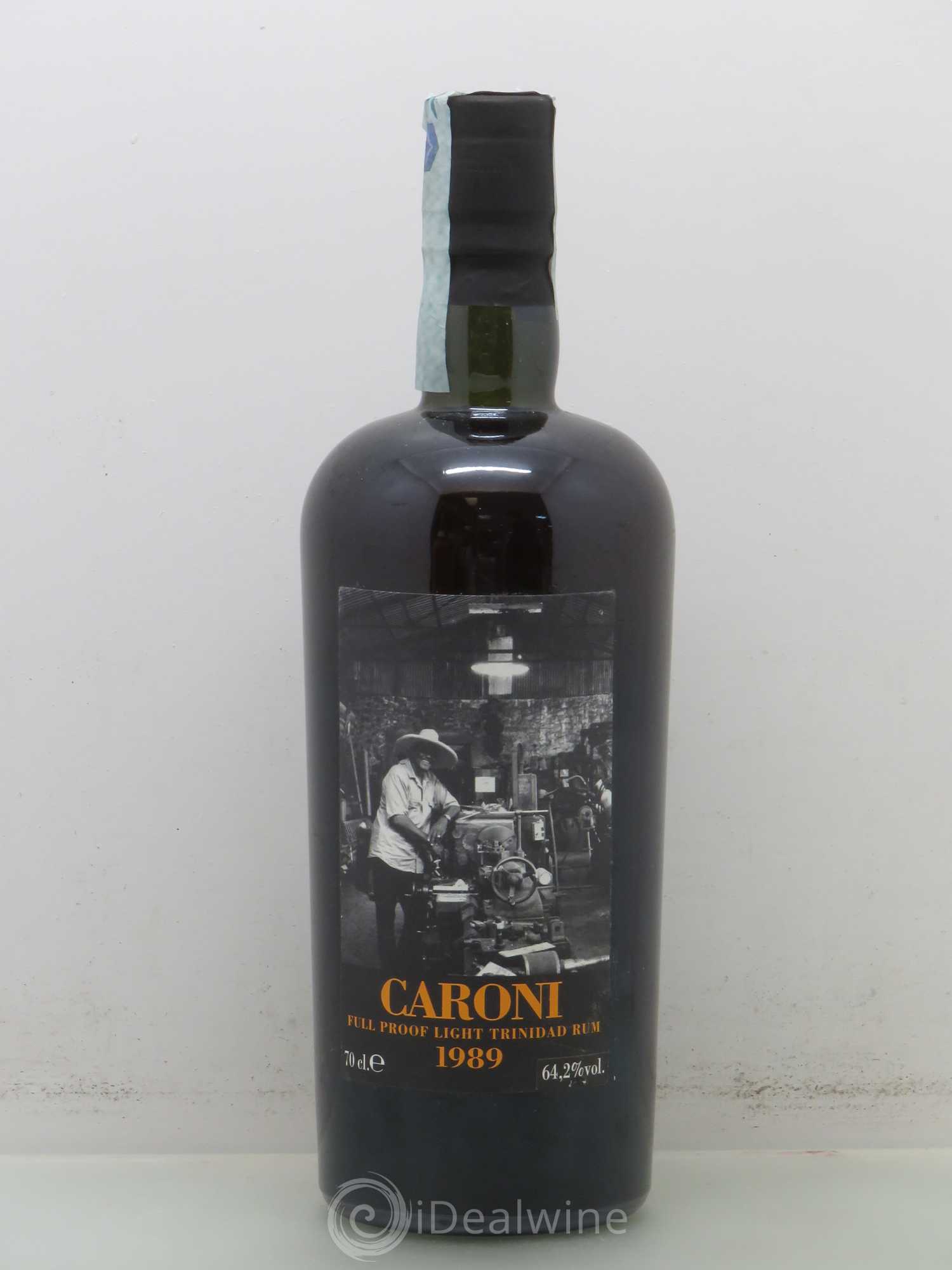 Rhum CARONI full proof light rum distillé en 1989-bottled 2006 17 ans d'âge 64,2%° 1989 - Posten von 1 Flasche - 0