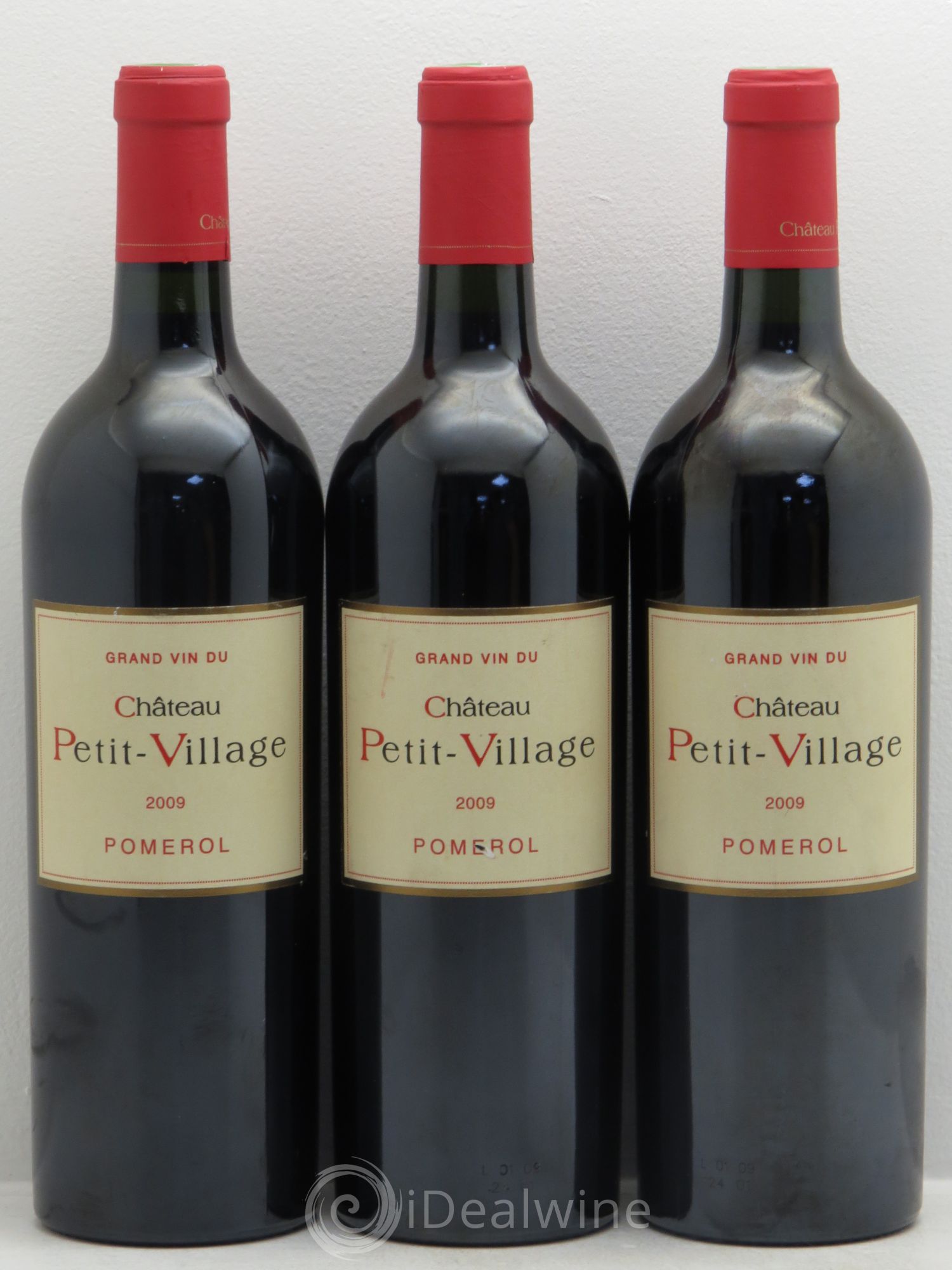 Château Petit Village 2009 - Lot de 3 bouteilles - 0
