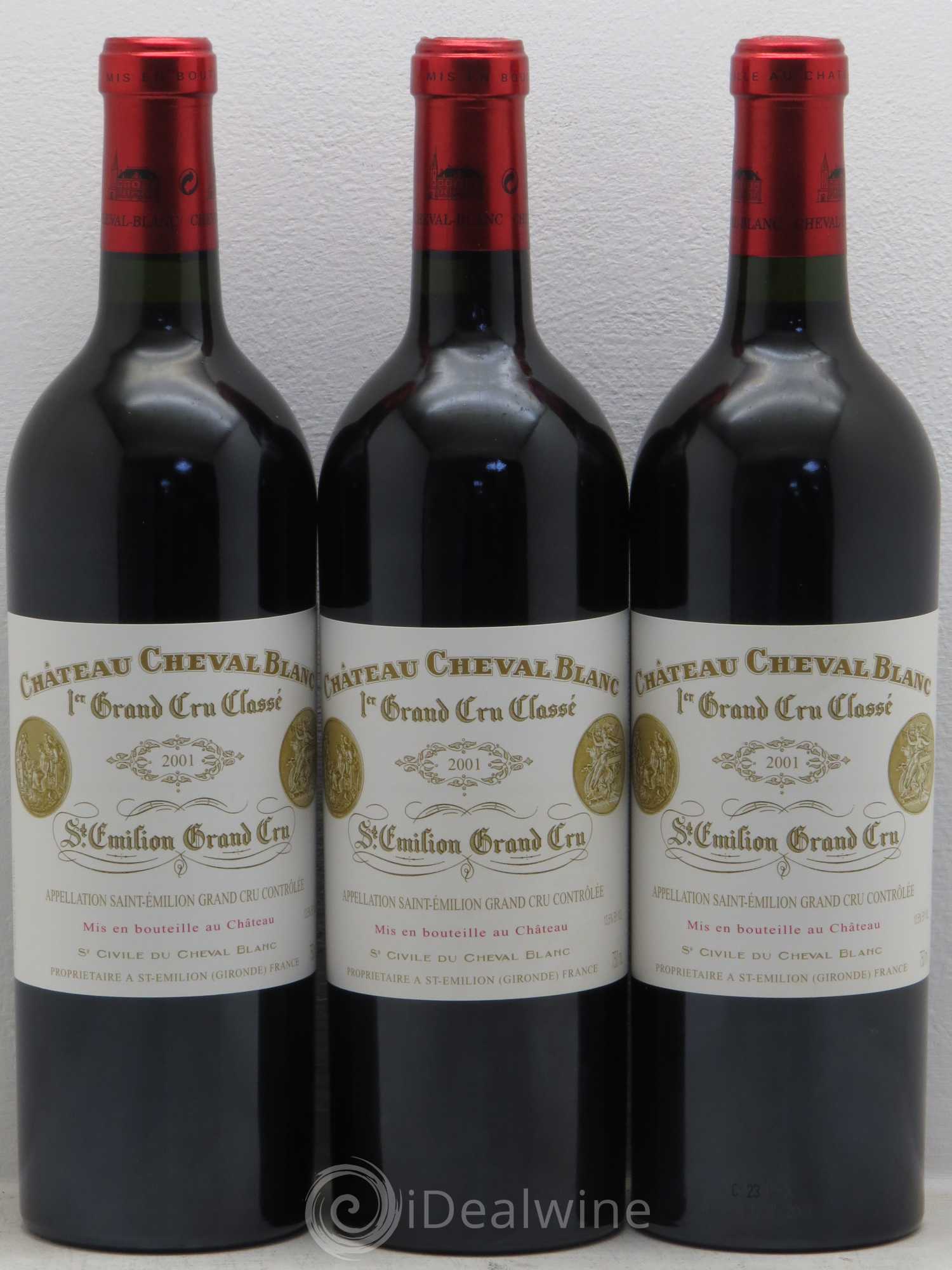 Château Cheval Blanc 1er Grand Cru Classé A 2001 - Lot de 3 bouteilles - 0