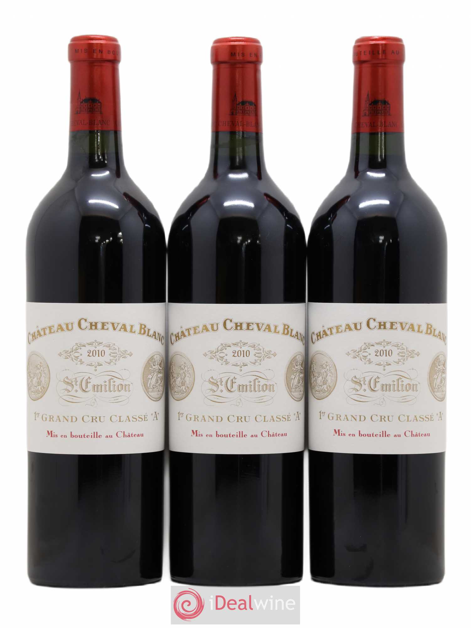 Château Cheval Blanc 1er Grand Cru Classé A 2010 - Lot de 3 bouteilles - 0
