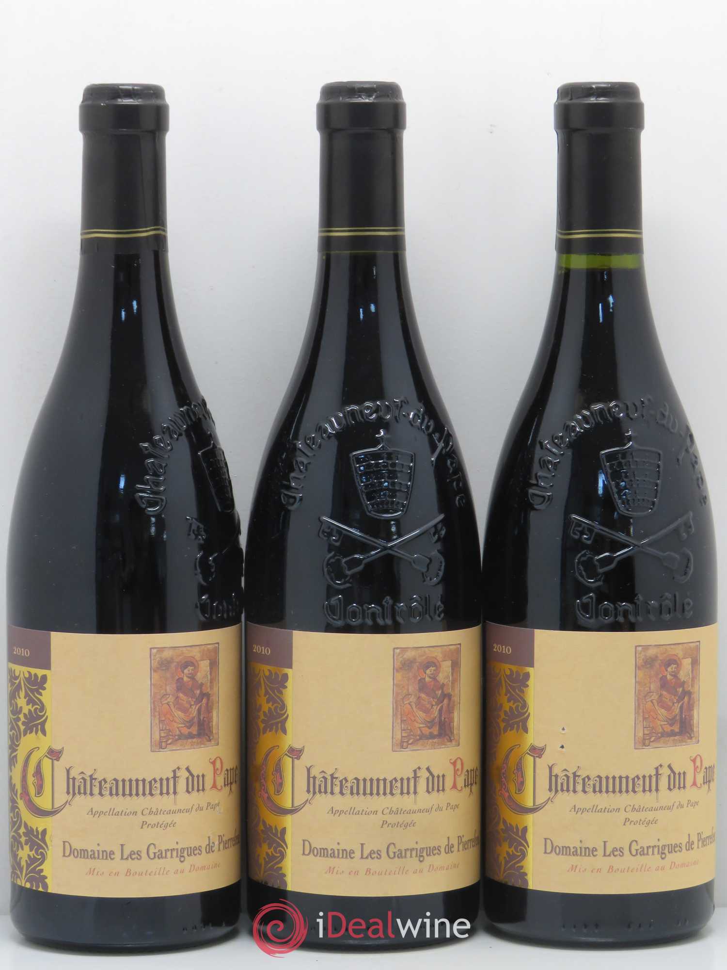 Châteauneuf-du-Pape Les Garrigues de Pierrefeu 2010 - Posten von 3 Flaschen - 0