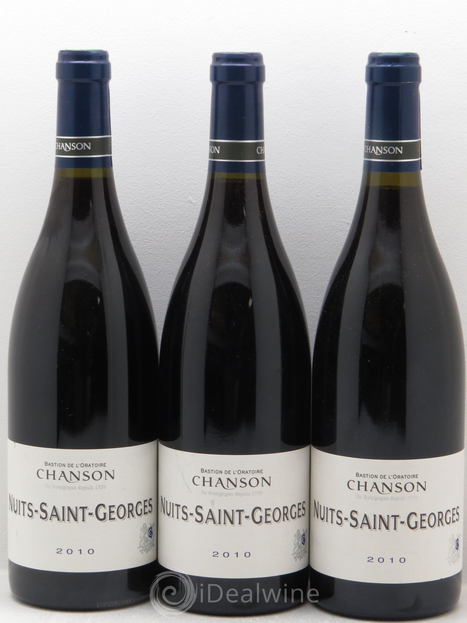 Nuits-Saint-Georges Domaine Chanson 2010 - Lot de 3 bouteilles - 0
