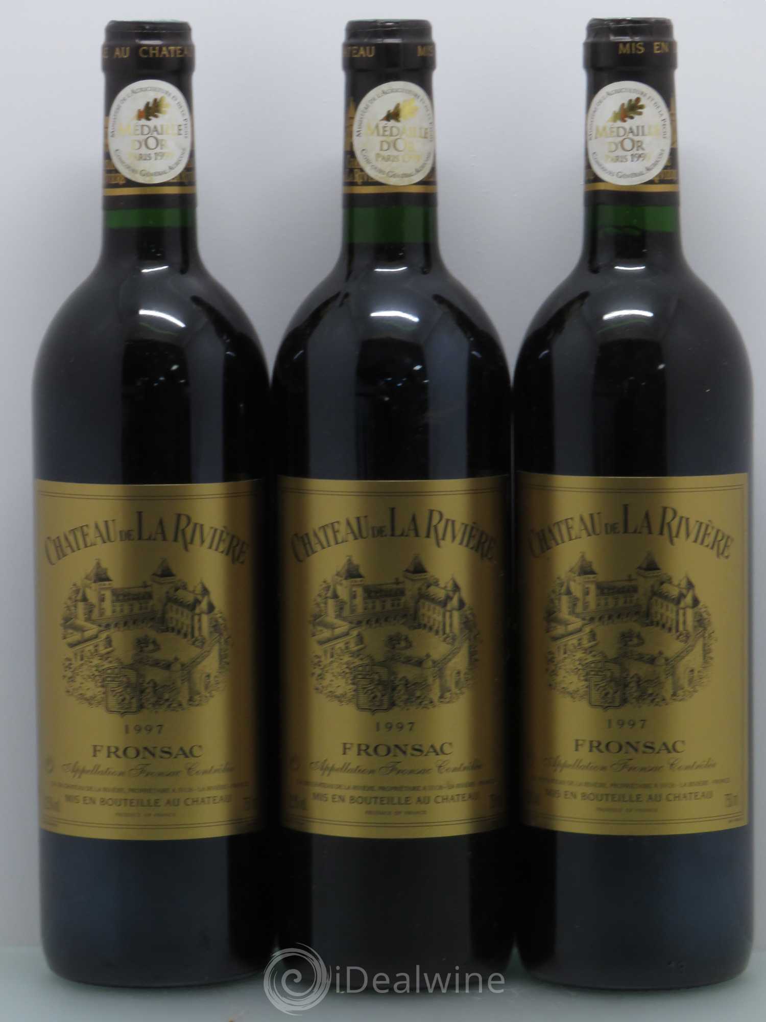 Château de La Rivière 1997 - Posten von 3 Flaschen - 0