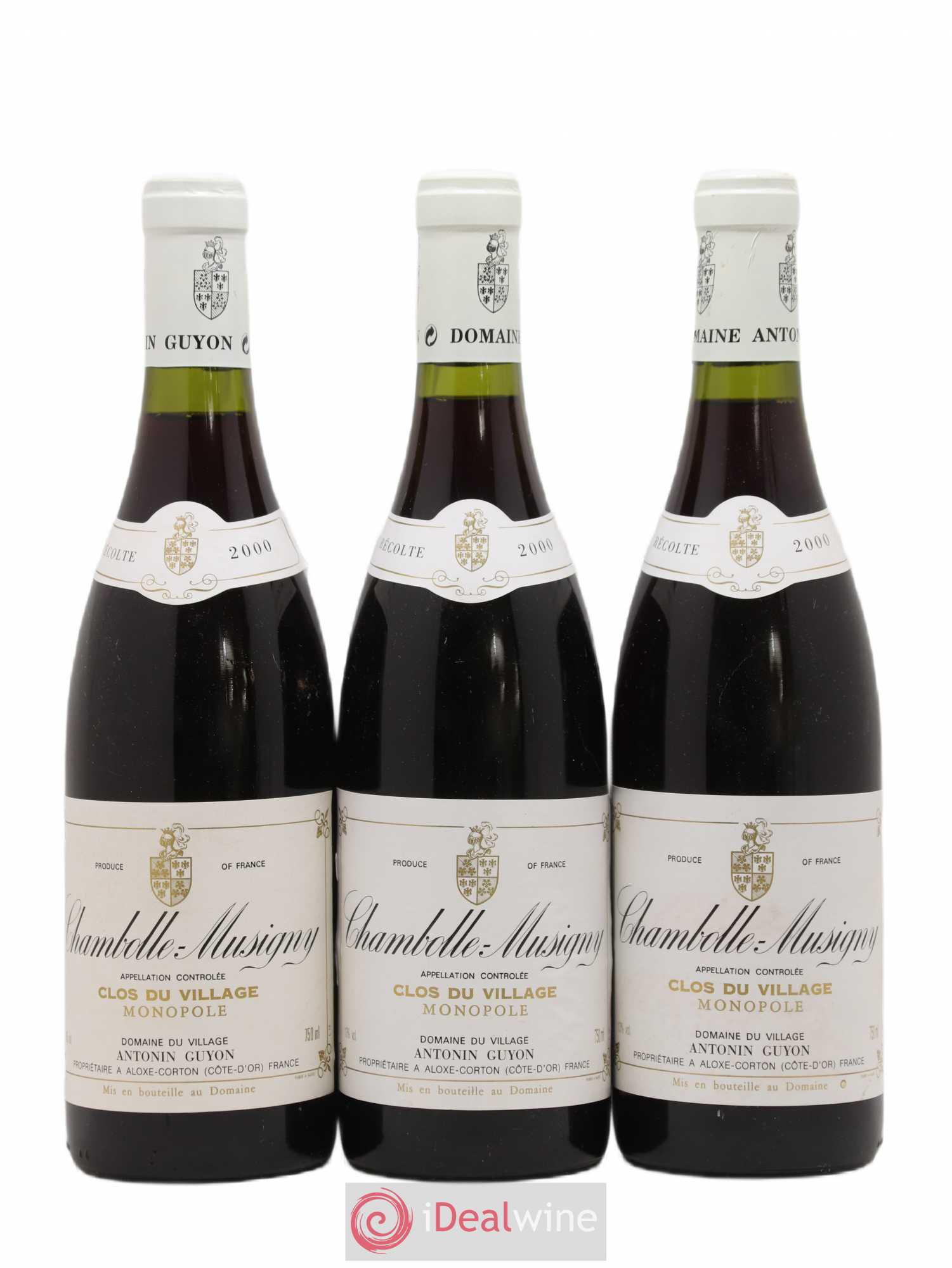 Chambolle-Musigny Clos Du Village Antonin Guyon 2000 - Posten von 3 Flaschen - 0