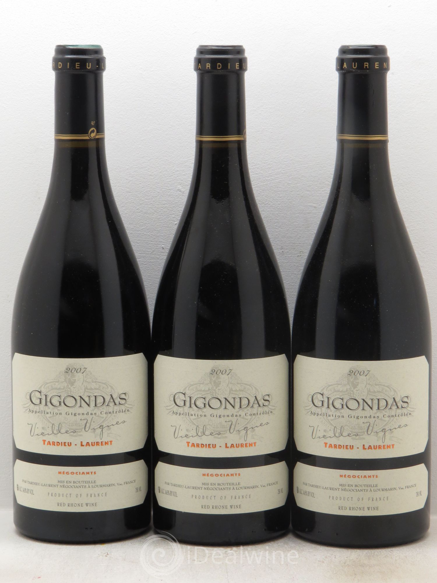 Gigondas 2007 - Posten von 3 Flaschen - 0