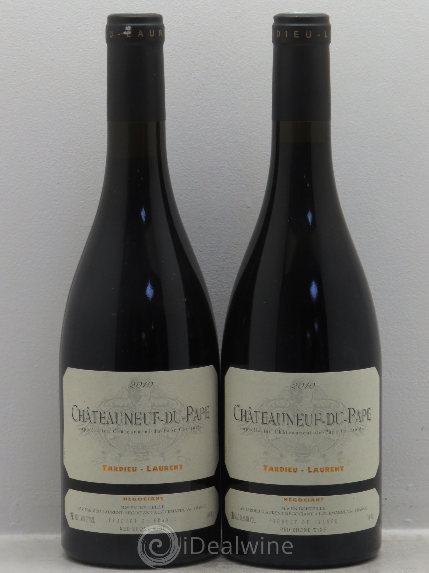 Châteauneuf-du-Pape Domaine Tardieu-Laurent Famille Tardieu (sans prix de réserve) 2010 - Lot de 2 bouteilles - 0