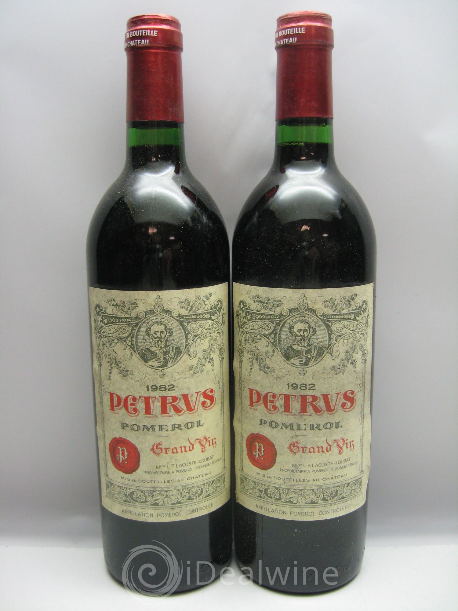 Petrus Caisse bois très abimée et humide 1982 - Posten von 12 Flaschen - 3