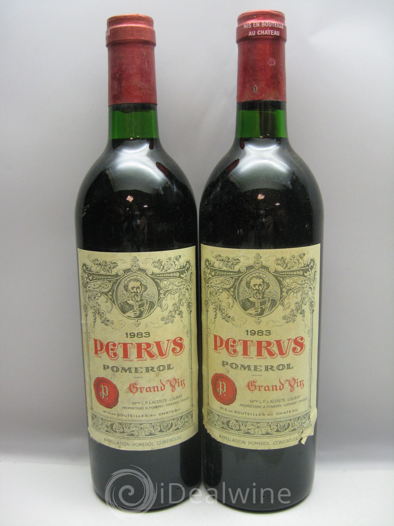 Petrus Caisse bois très abimée et humide 1983 - Posten von 12 Flaschen - 0