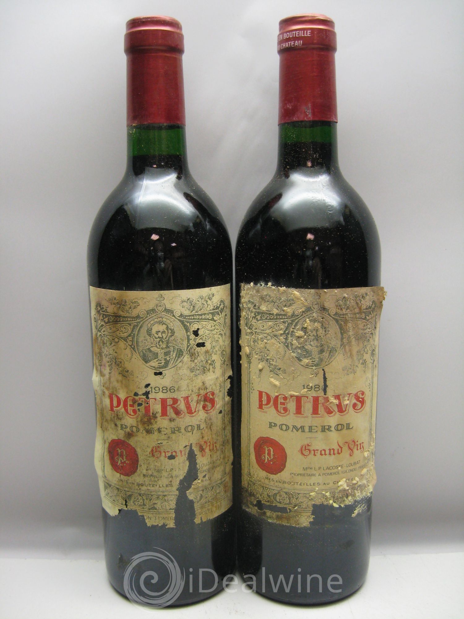 Petrus Caisse bois très abimée et humide (2 millésimes illisibles) 1986 - Posten von 6 Flaschen - 0