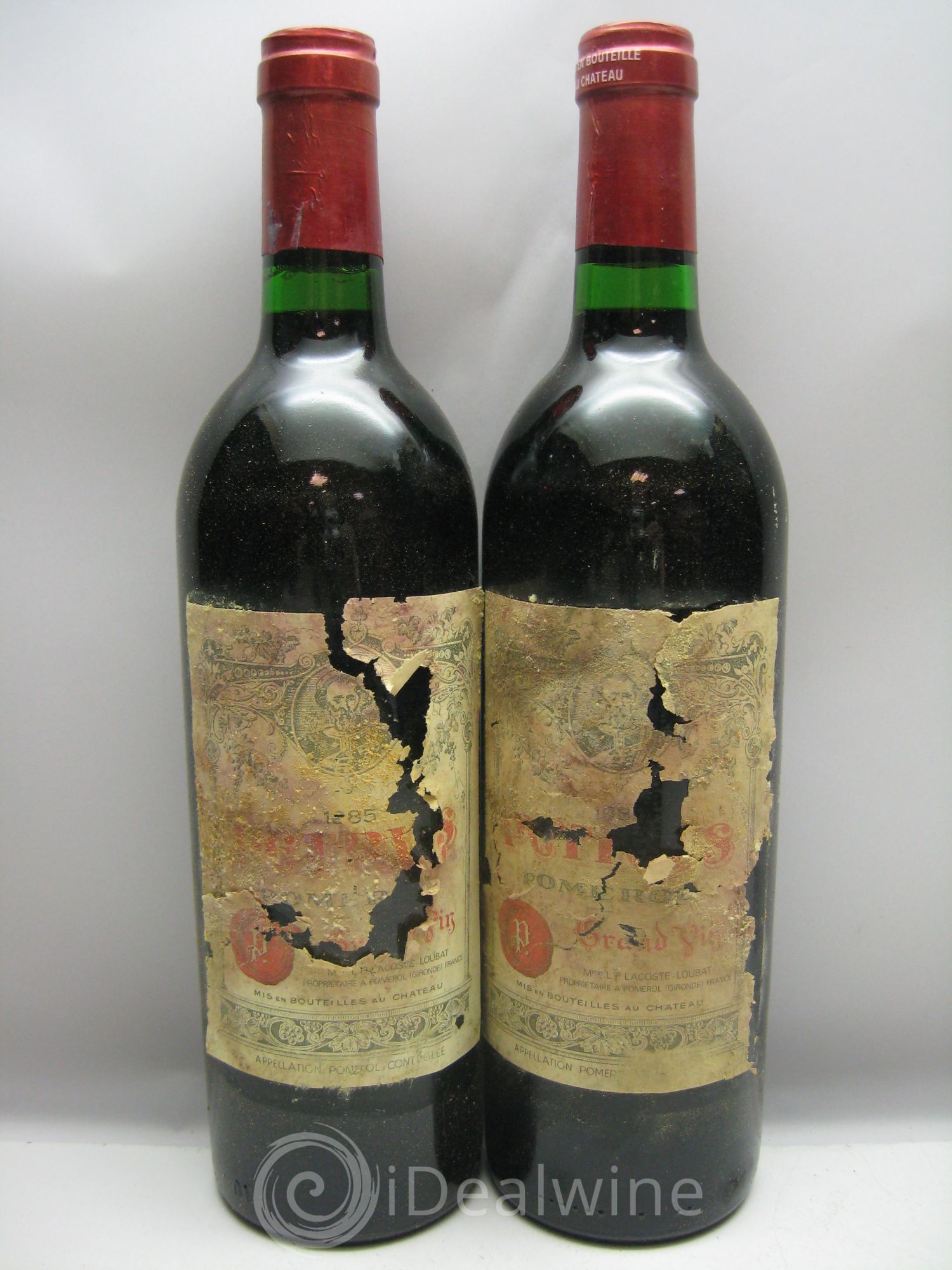 Petrus Caisse bois très abimée et humide (2 millésimes illisibles) -  1985 - Posten von 6 Flaschen - 2