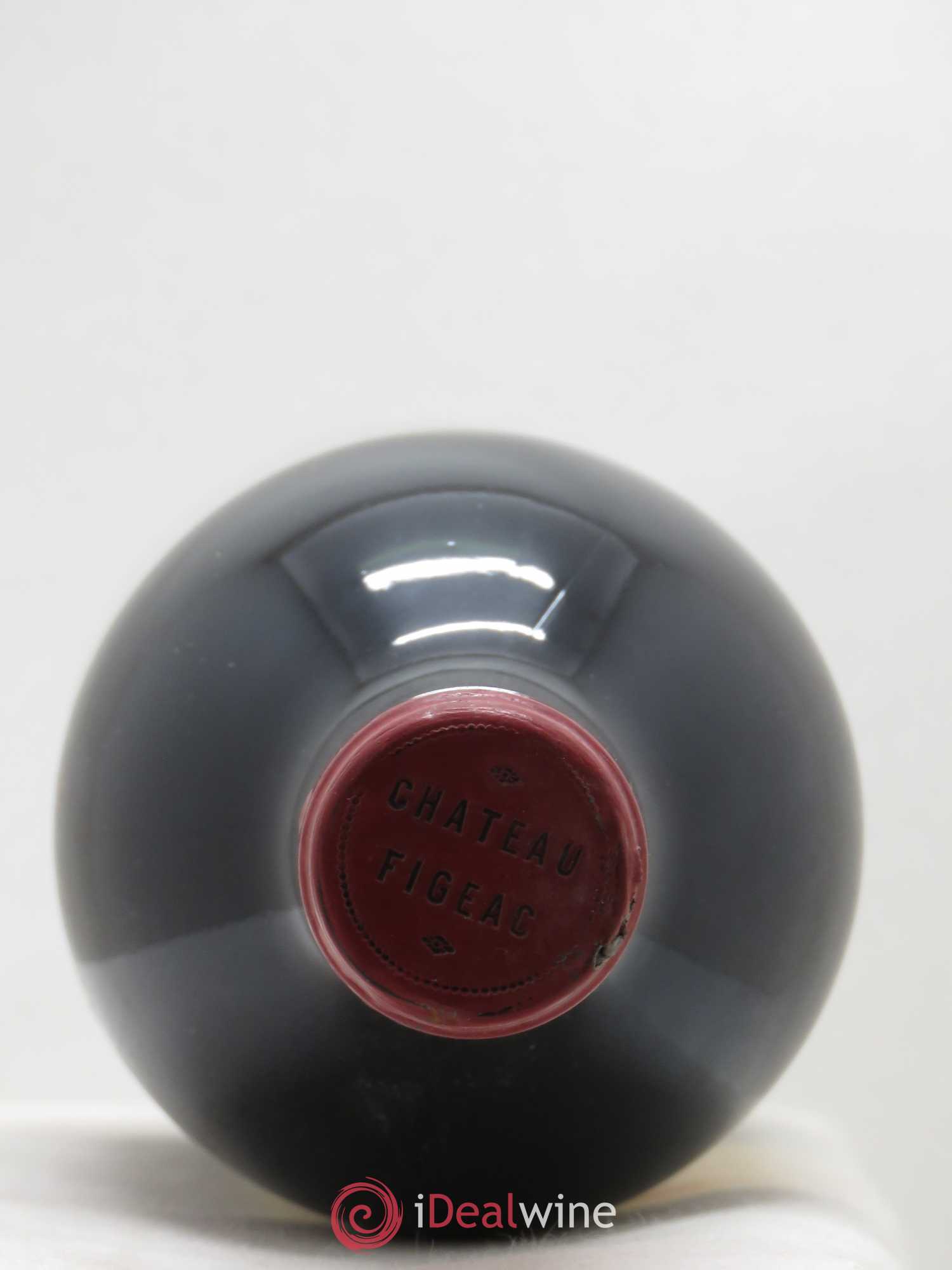 Château Figeac 1er Grand Cru Classé A 1982 - Lot de 3 bouteilles - 1