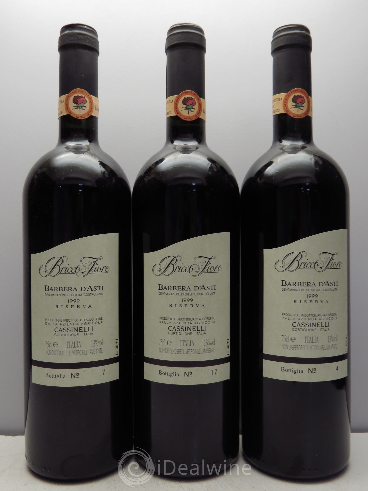 Italie Barbera d'Asti Bricco Fiore Riserva Cassinelli 1999 - Lot de 3 bouteilles - 0