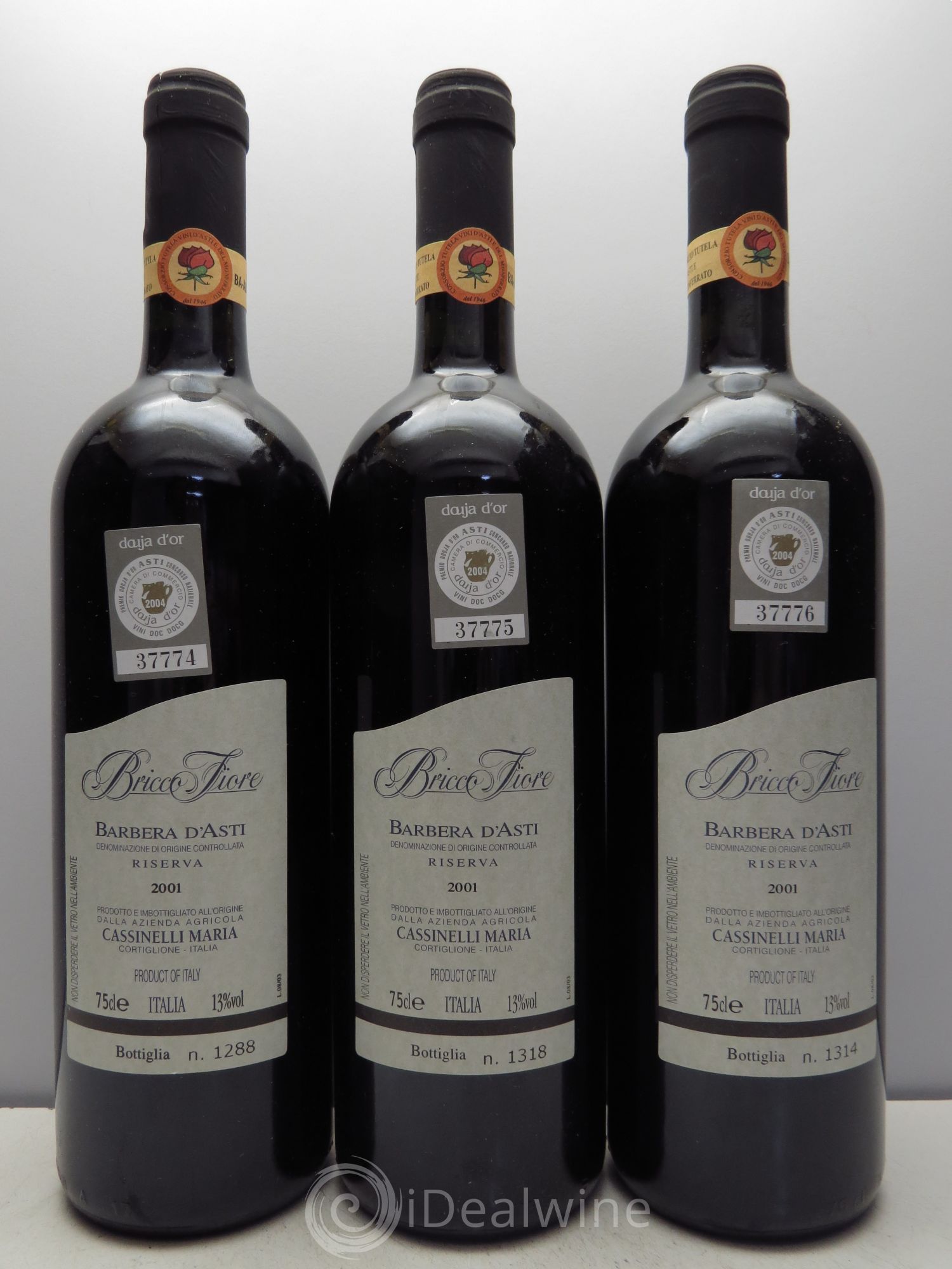 Italie Barbera d'Asti Bricco Fiore Riserva Cassinelli 2001 - Lot de 3 bouteilles - 0