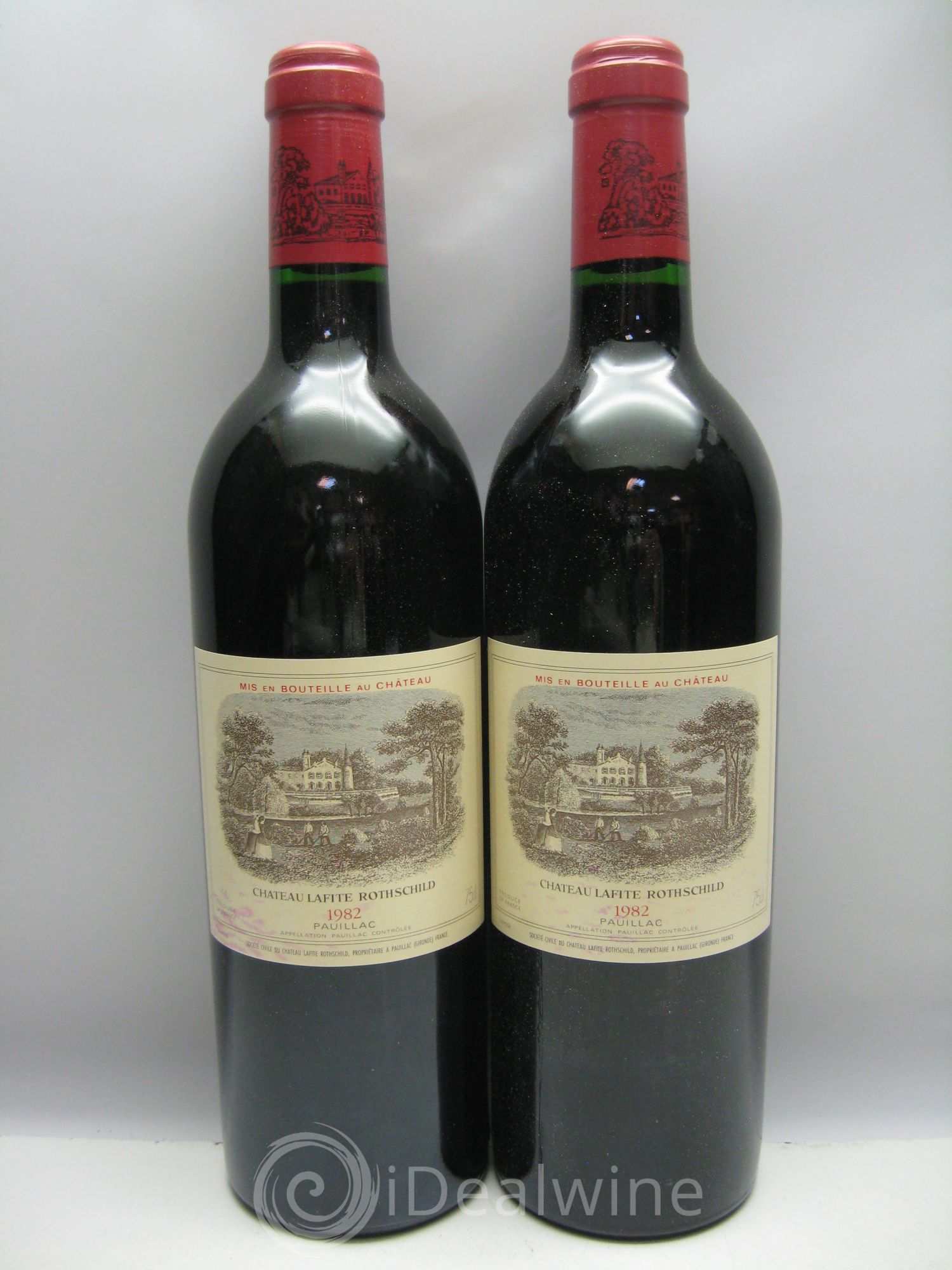 Château Lafite Rothschild 1er Grand Cru Classé (rebouché en 1994) 1982 - Posten von 12 Flaschen - 0