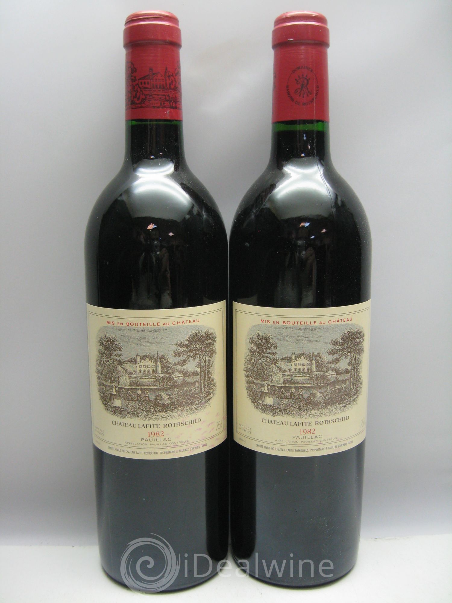 Château Lafite Rothschild 1er Grand Cru Classé (rebouché en 1994) 1982 - Posten von 12 Flaschen - 1