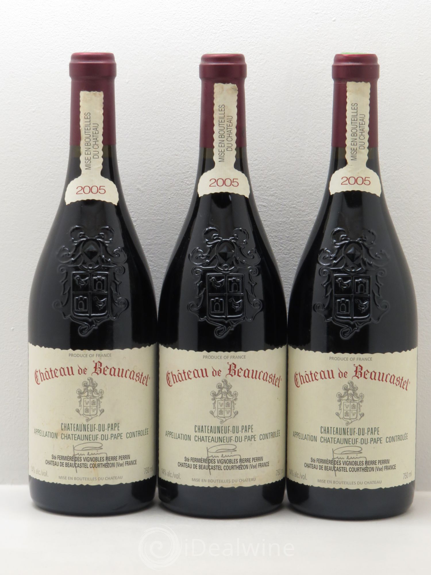 Châteauneuf-du-Pape Château de Beaucastel Famille Perrin 2005 - Lot de 3 bouteilles - 0
