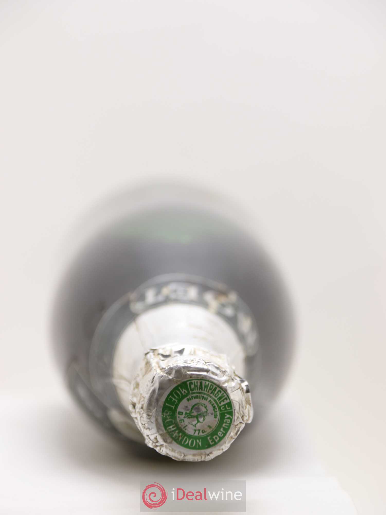 Champagne Moet et Chandon Silver Jubilée Cuvée 1977 - Lot of 1 bottle - 1