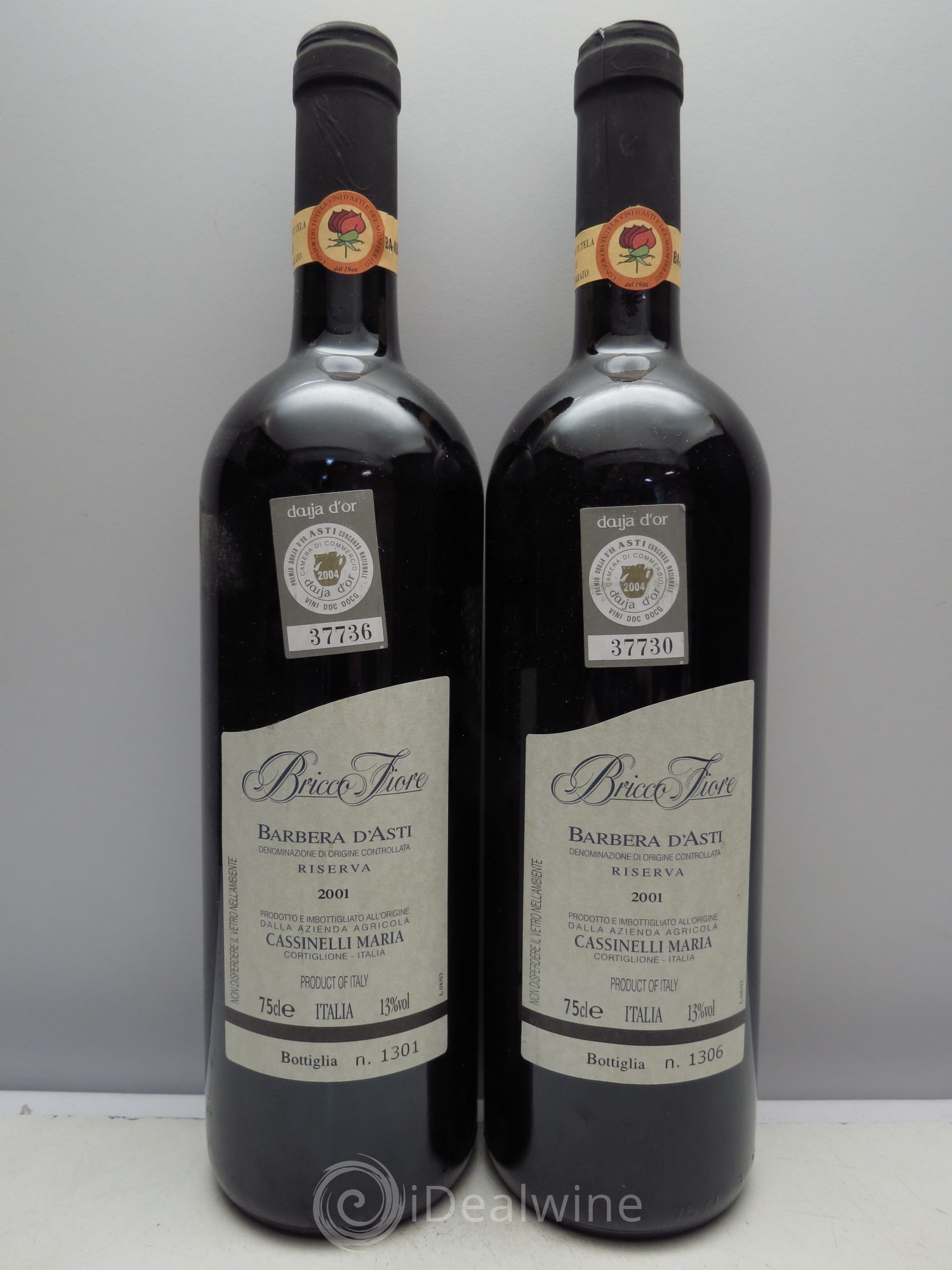 Italie Barbera d'Asti Riserva "Cassinelli Maria" Bricco Fiore 2001 - Posten von 2 Flaschen - 0