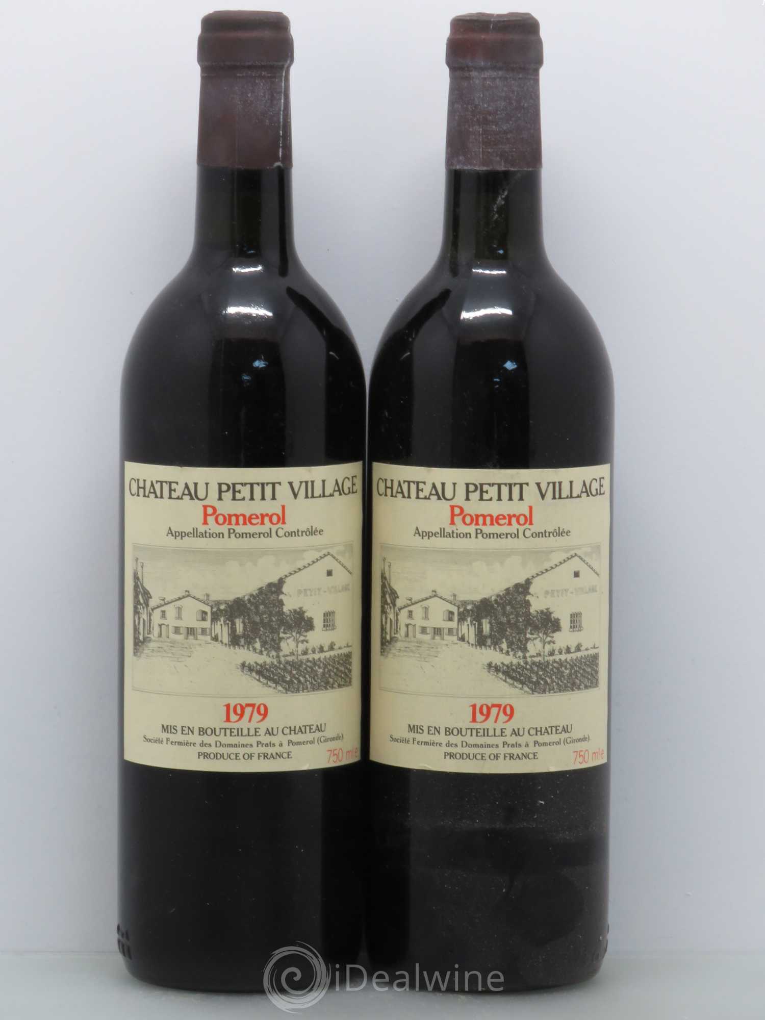 Château Petit Village 1979 - Lot de 2 bouteilles - 0