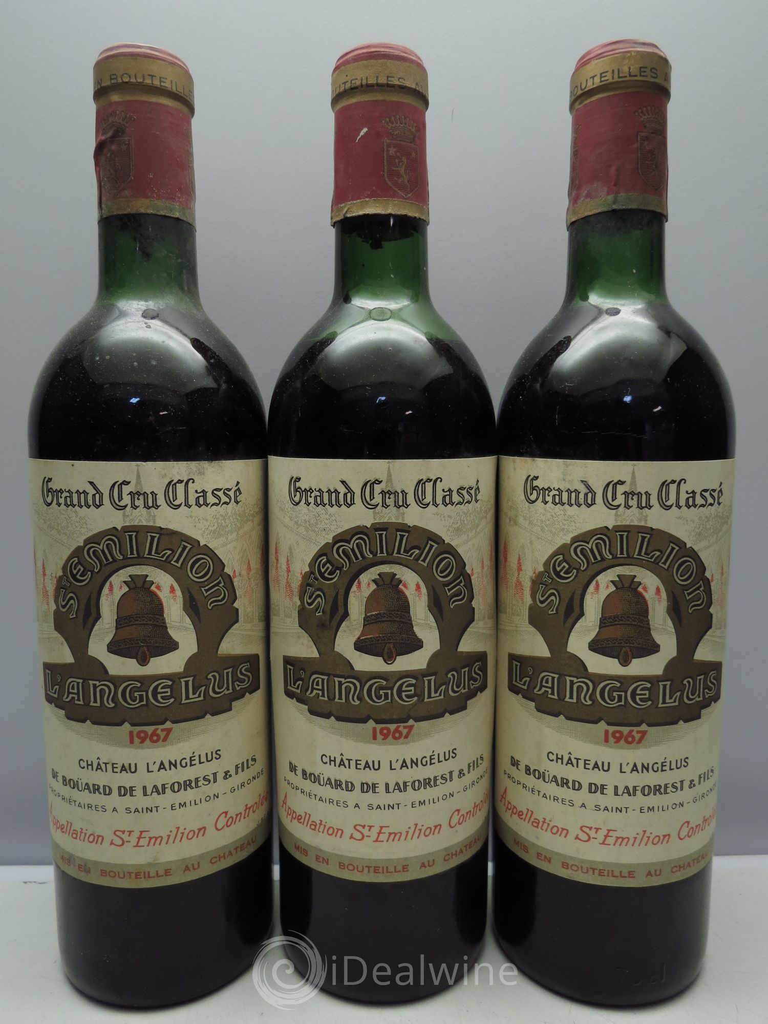 Château Angélus 1er Grand Cru Classé A 1967 - Lot de 3 bouteilles - 0