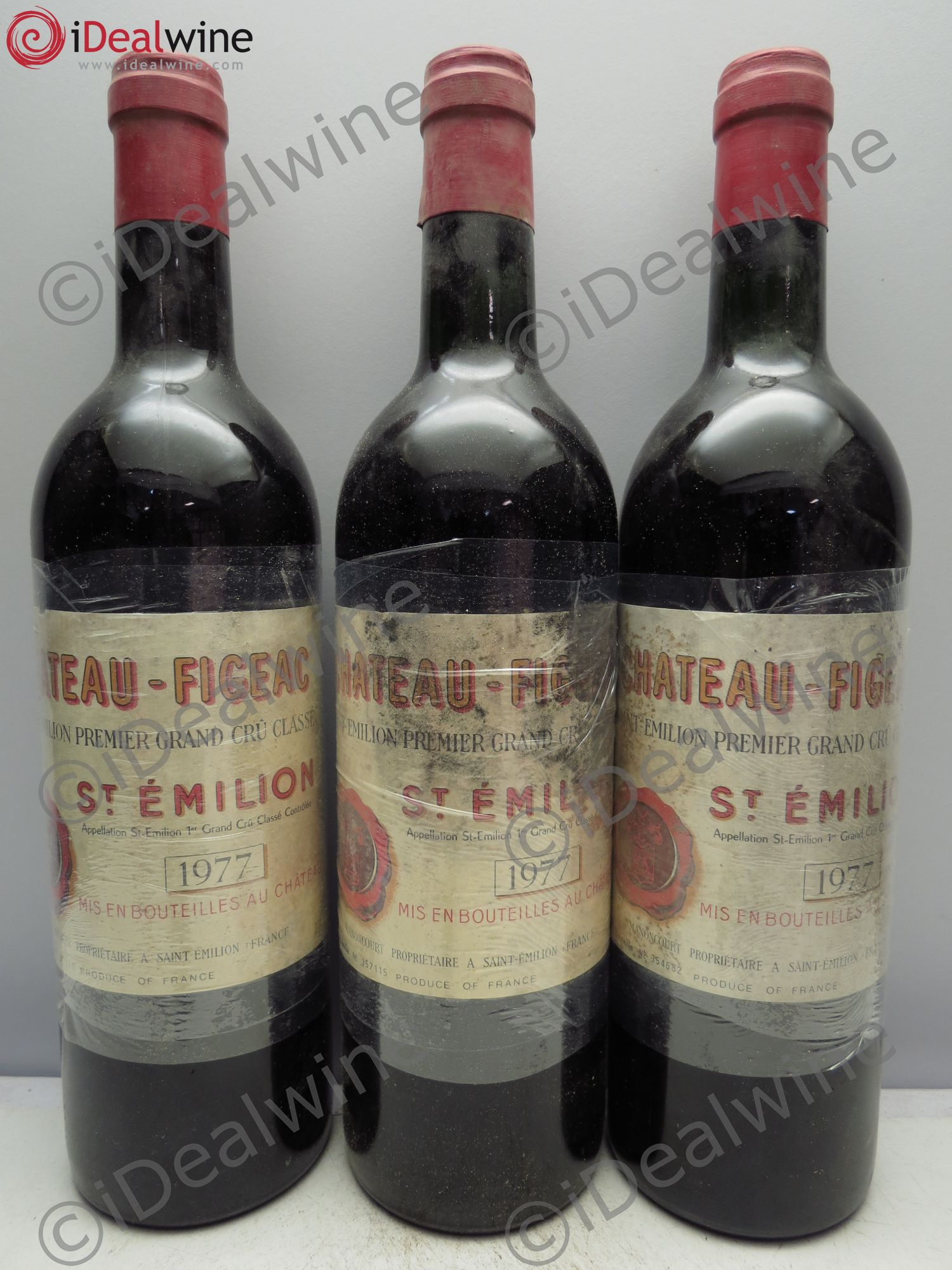 Château Figeac 1er Grand Cru Classé A 1977 - Lot de 3 bouteilles - 0