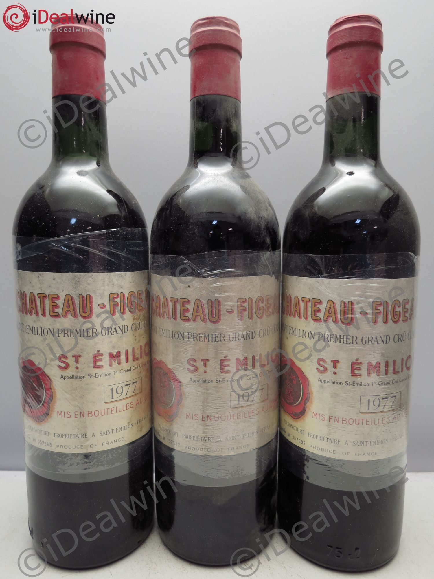 Château Figeac 1er Grand Cru Classé A 1977 - Lot de 3 bouteilles - 0