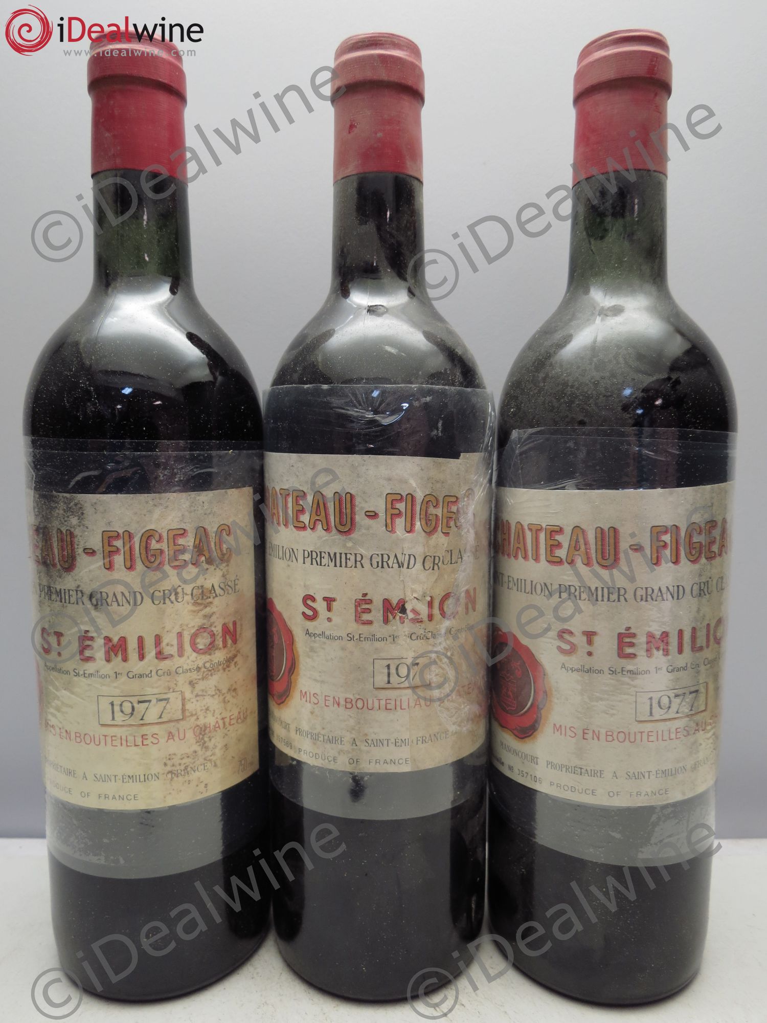 Château Figeac 1er Grand Cru Classé A 1977 - Lot de 3 bouteilles - 0
